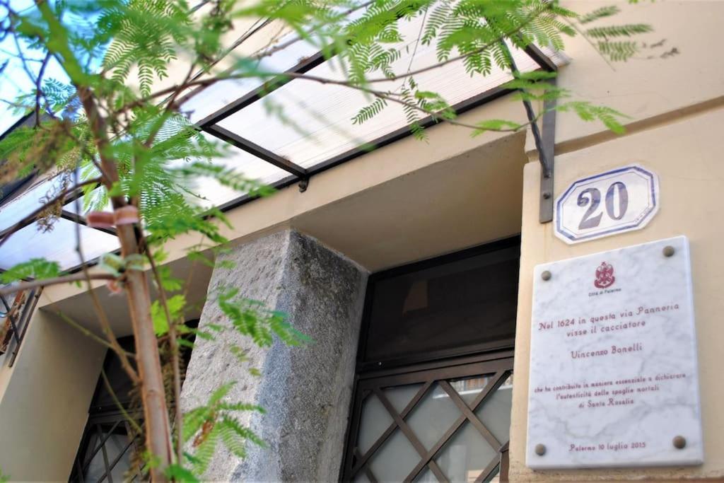 La Casa Del Cacciatore - Alloggio Con Terrazzo Apartment Palermo Bagian luar foto