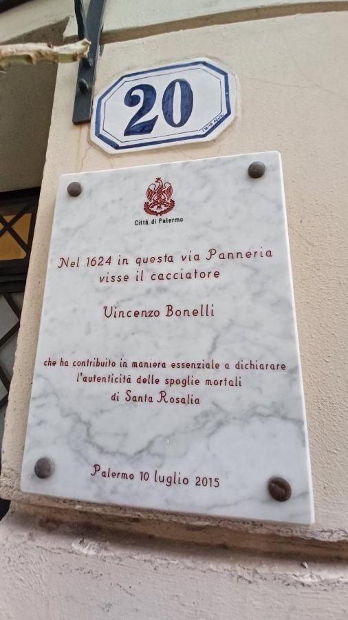 La Casa Del Cacciatore - Alloggio Con Terrazzo Apartment Palermo Bagian luar foto
