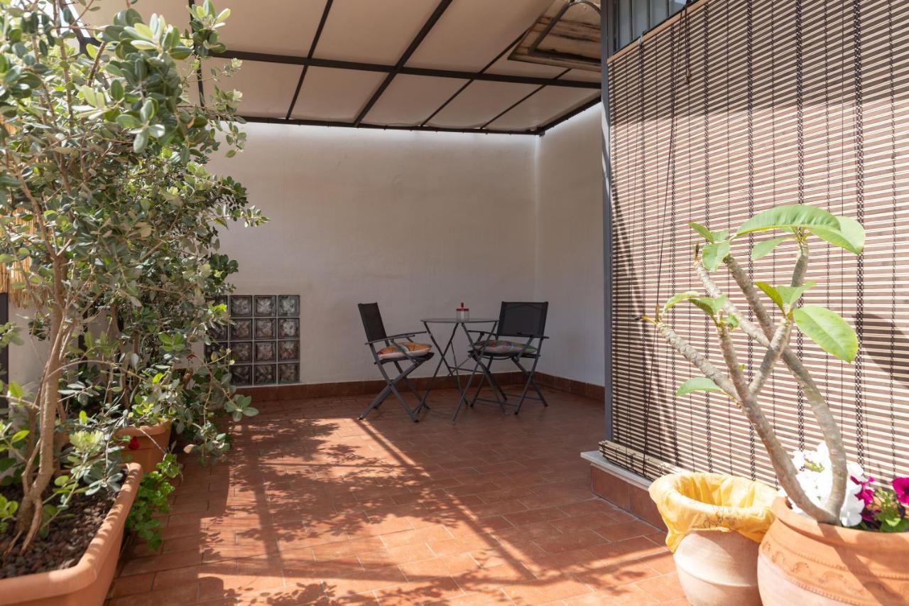 La Casa Del Cacciatore - Alloggio Con Terrazzo Apartment Palermo Bagian luar foto